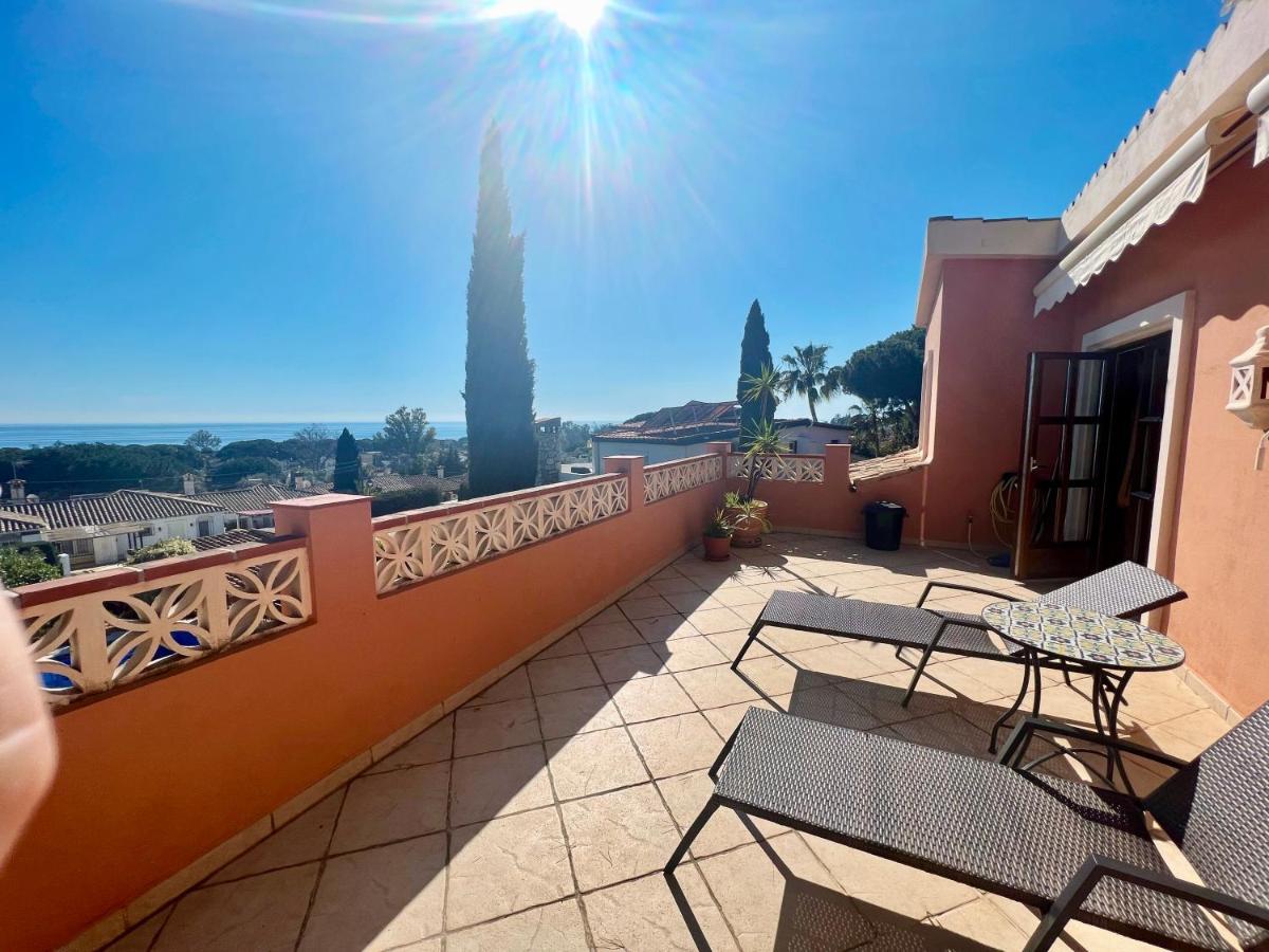 Exclusive Andalusian El Pino In Cabopino Pousada