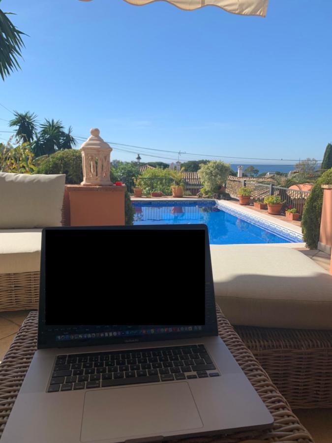 Exclusive Andalusian El Pino In Cabopino